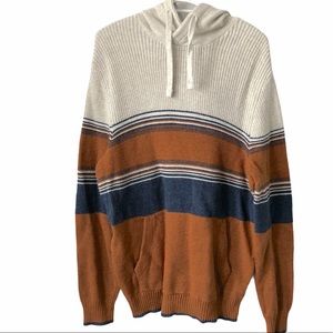 AE sweater Spring or Fall trendy popular casual M